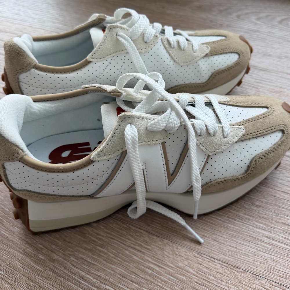 New Balance 327 unworn - white and tan sneakers